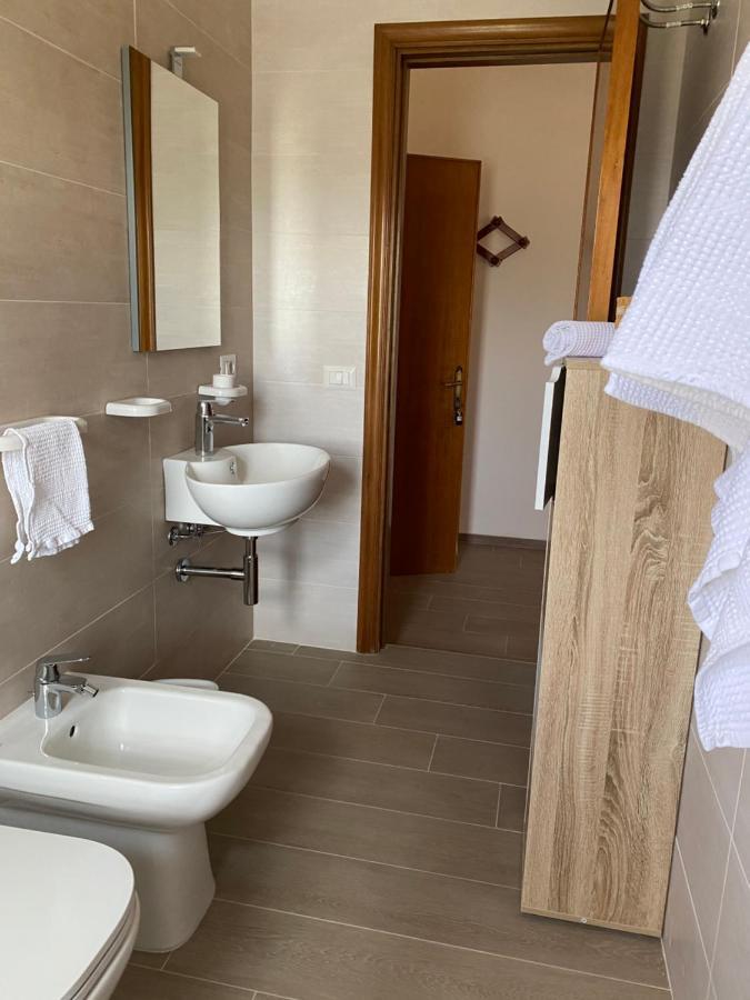 Agriturismo Azzarone Весте Екстериор снимка
