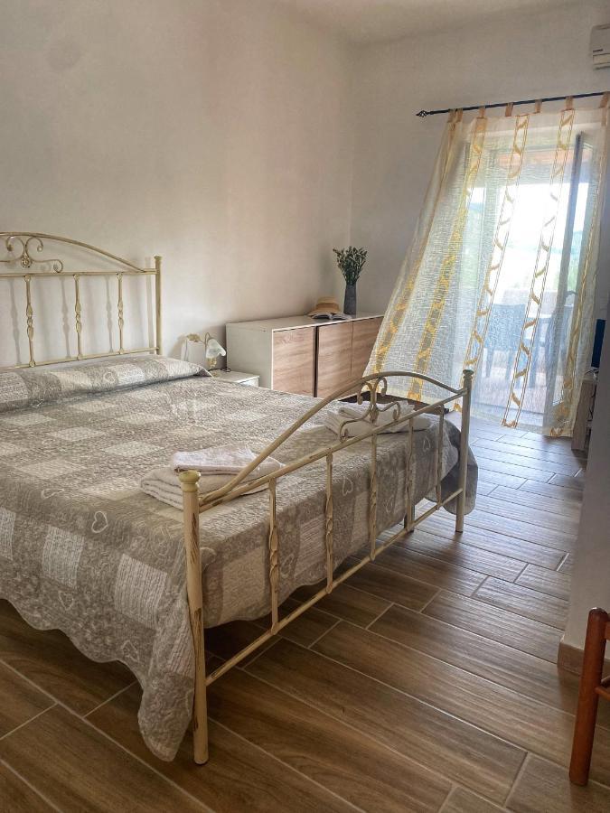 Agriturismo Azzarone Весте Екстериор снимка