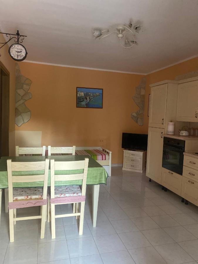 Agriturismo Azzarone Весте Екстериор снимка