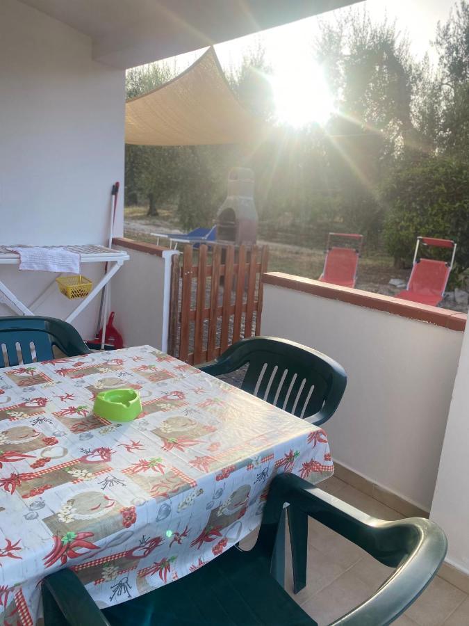 Agriturismo Azzarone Весте Екстериор снимка