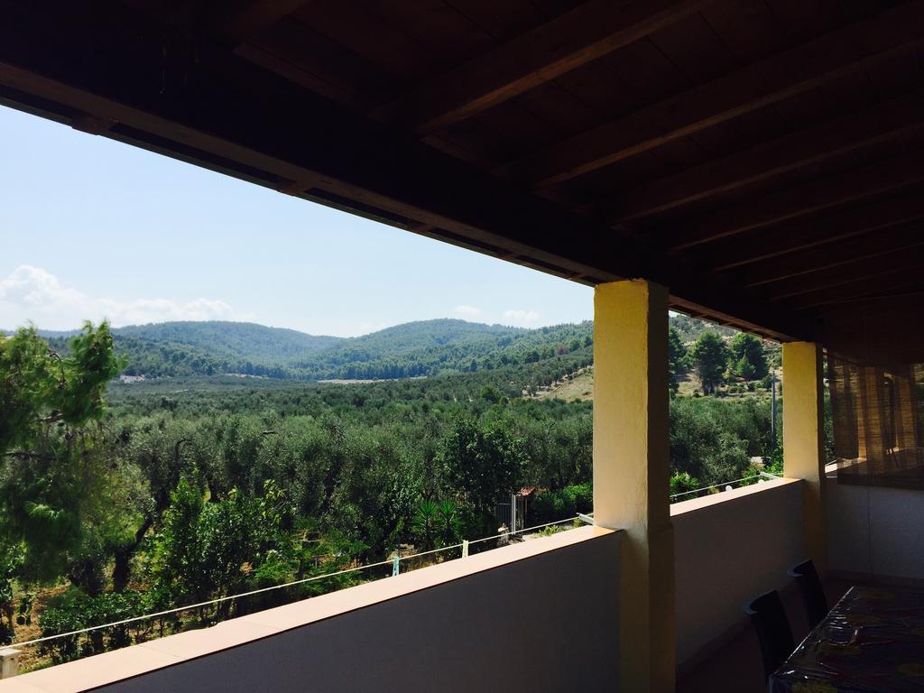 Agriturismo Azzarone Весте Екстериор снимка