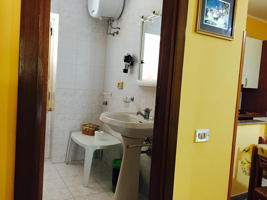 Agriturismo Azzarone Весте Екстериор снимка